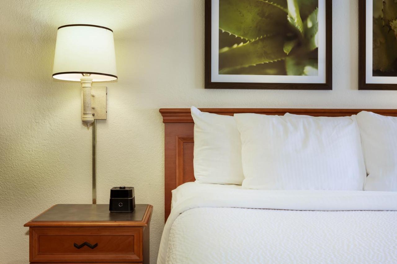 La Quinta Inn By Wyndham Austin Oltorf מראה חיצוני תמונה