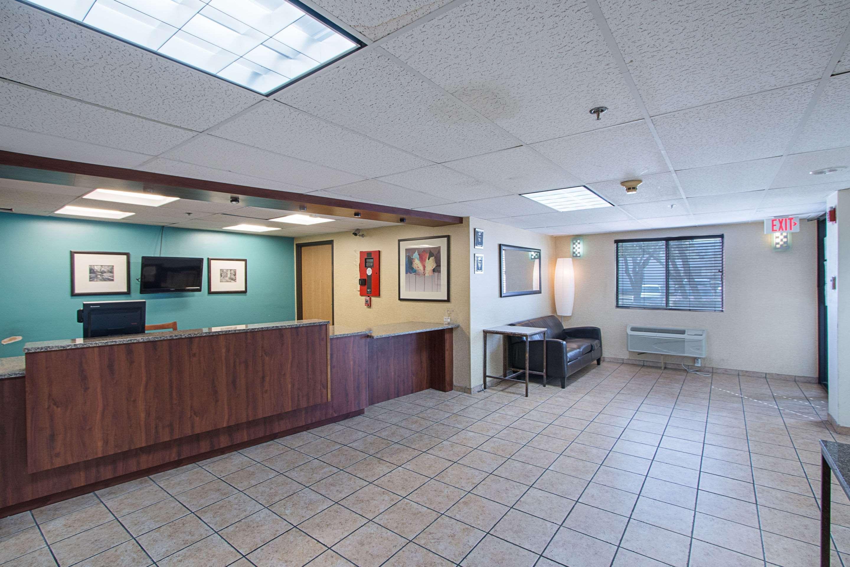 La Quinta Inn By Wyndham Austin Oltorf מראה פנימי תמונה